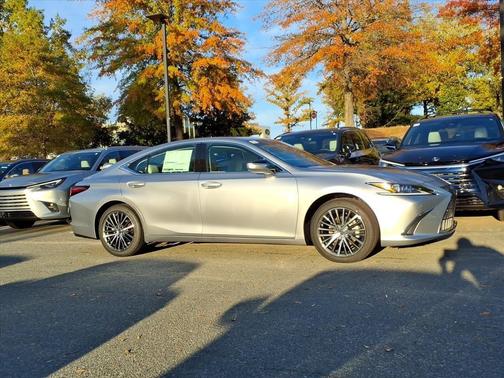2025 Lexus ES 350 Base