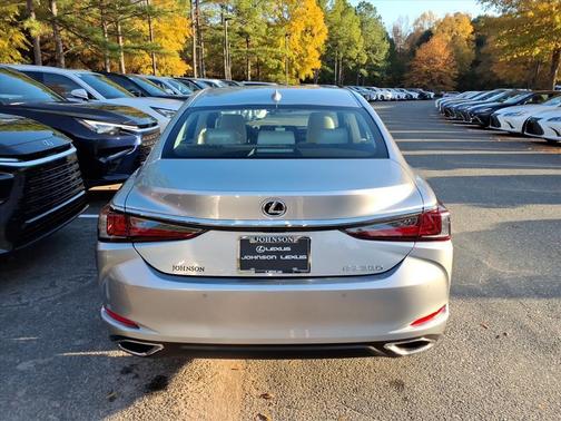 2025 Lexus ES 350 Base