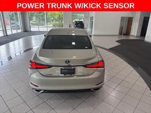 2022 Lexus ES 350 Premium