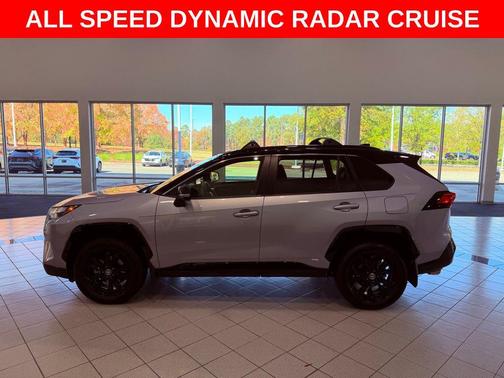 2023 Toyota RAV4 Hybrid SE