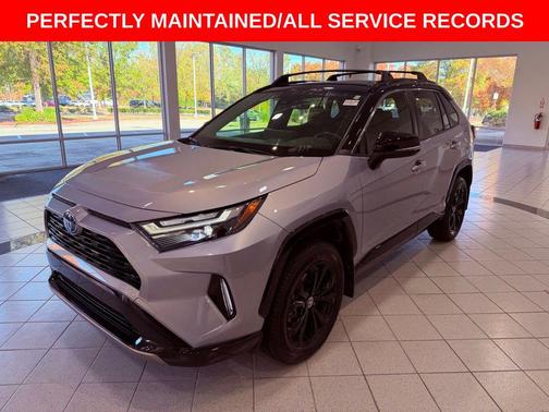 2023 Toyota RAV4 Hybrid SE