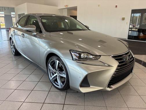 2018 Lexus IS 300 Base