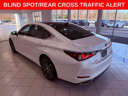 2023 Lexus ES 350 Base