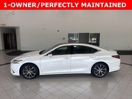 2022 Lexus ES 350 Base