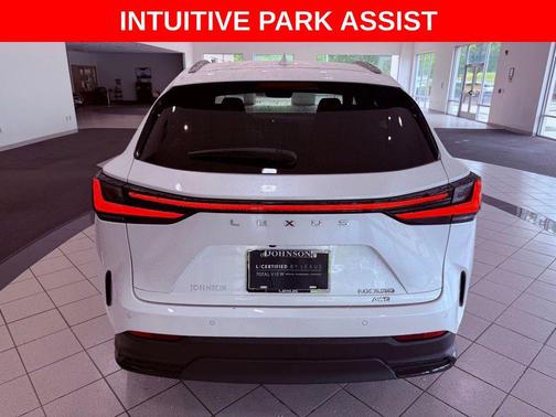Eminent White Pearl 2023 Lexus NX 350 Premium