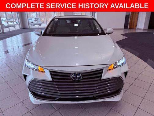 2021 Toyota Avalon Hybrid XLE