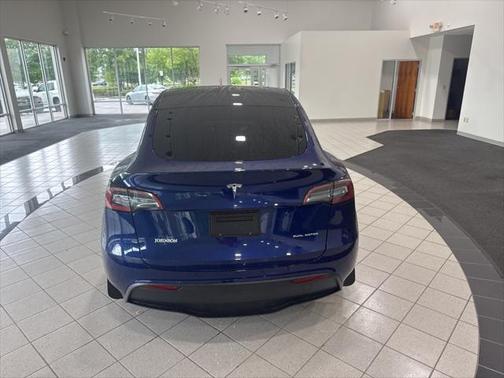 2023 Tesla Model Y Long Range Dual Motor All-Wheel Drive