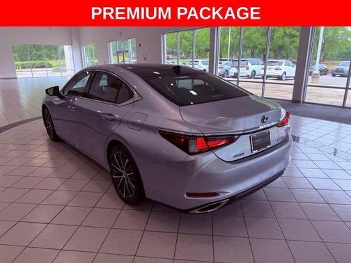 Iridium 2023 Lexus ES 350 Base