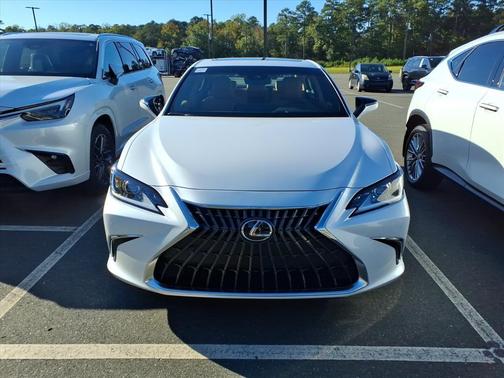 2025 Lexus ES 350 Base