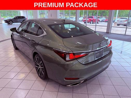Sunlit Green 2024 Lexus ES 350 Premium