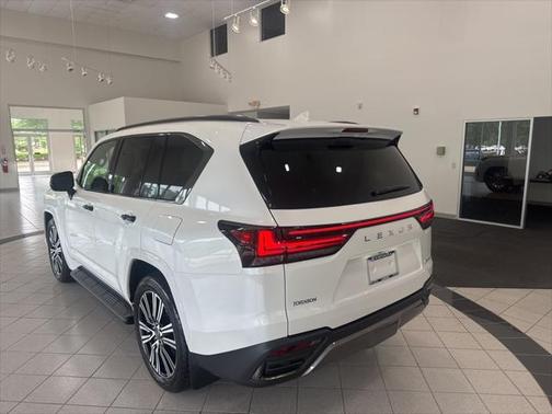 2024 Lexus LX 600 Luxury