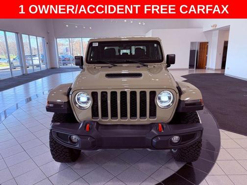 Limited Edition Gobi Clearcoat 2022 Jeep Gladiator Mojave 4x4