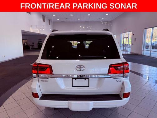 2019 Toyota Land Cruiser Base