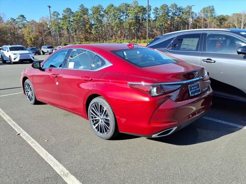 2025 Lexus ES 350 Base