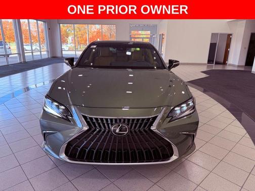 2024 Lexus ES 350 Ultra Luxury