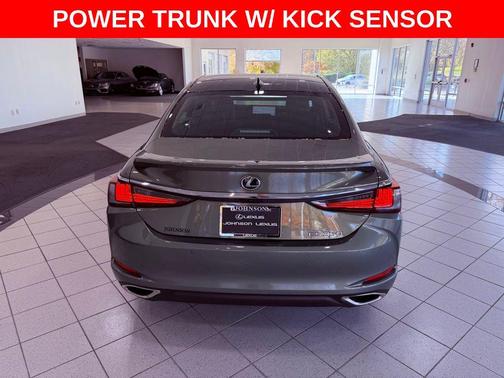 2024 Lexus ES 350 Ultra Luxury