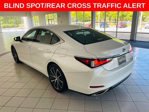 2023 Lexus ES 350 Base