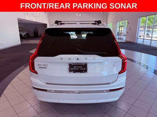 Crystal White Metallic 2024 Volvo XC90 Recharge Plug-In Hybrid T8 Ultimate 6-Seater