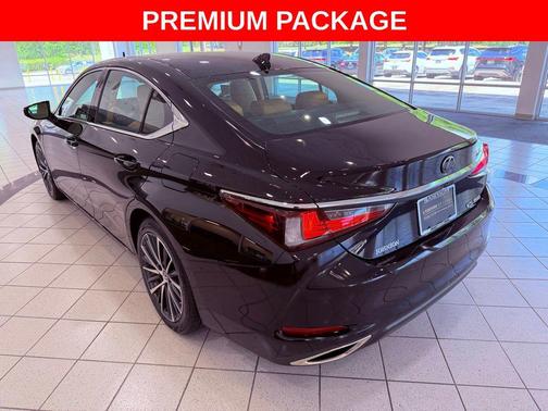Obsidian 2024 Lexus ES 350 Base