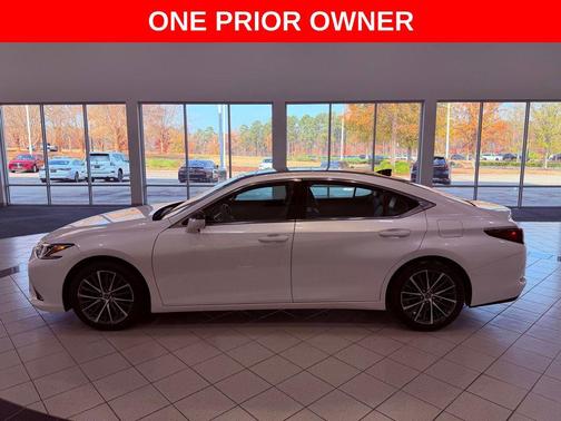 2023 Lexus ES 350 Base