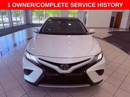 Wind Chill Pearl 2018 Toyota Camry XSE