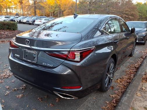 2025 Lexus ES 350 Base