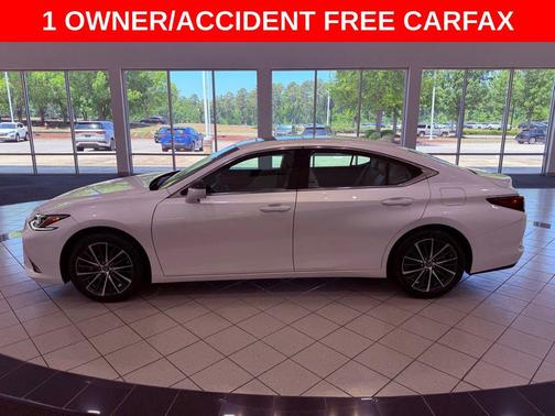 Eminent White Pearl 2024 Lexus ES 350 Base
