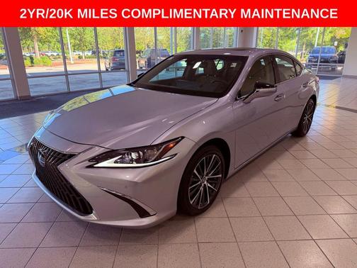 2025 Lexus ES 300h Premium