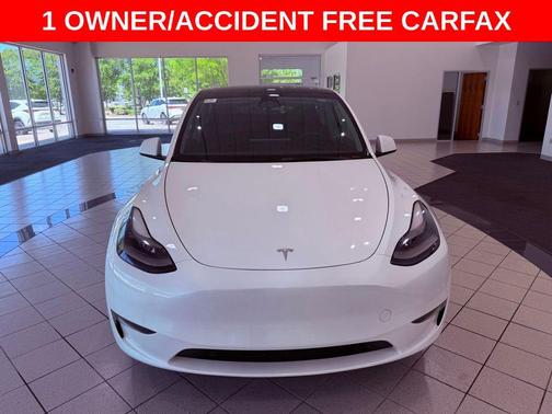 Pearl White Multi-Coat 2023 Tesla Model Y Long Range Dual Motor All-Wheel Drive