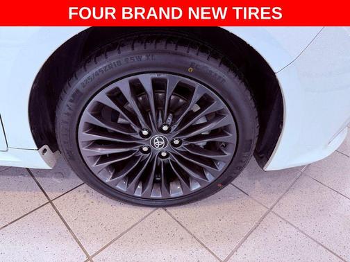 2017 Toyota Avalon Touring