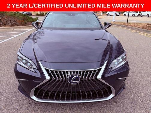 2022 Lexus ES 300h Ultra Luxury
