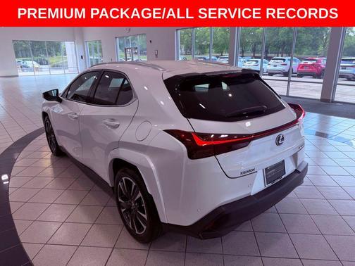 Eminent White Pearl 2025 Lexus UX 300h Premium