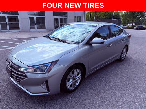 Stellar Silver 2020 Hyundai ELANTRA SEL