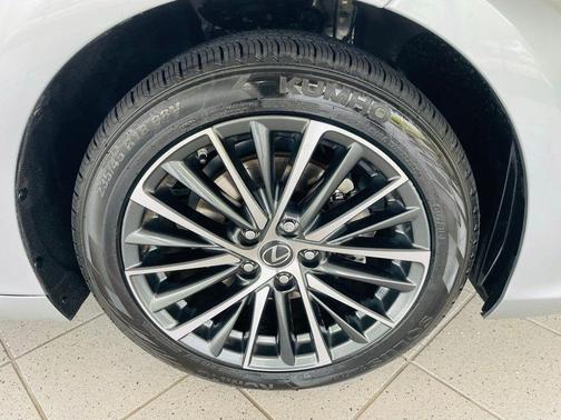 2023 Lexus ES 350 Base