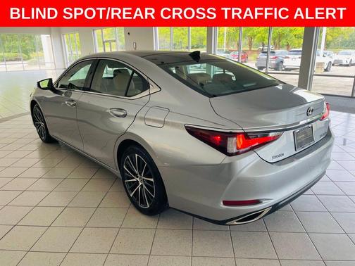 2023 Lexus ES 350 Base