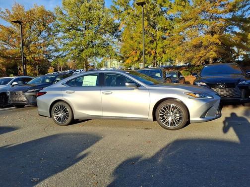 2025 Lexus ES 350 Base