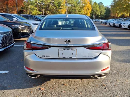 2025 Lexus ES 350 Base