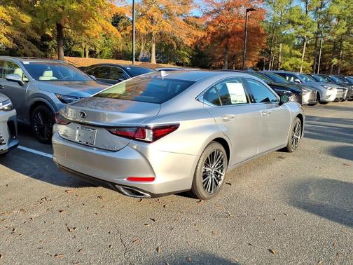 2025 Lexus ES 350 Base