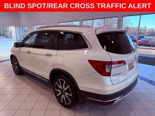 2019 Honda Pilot Touring 8-Passenger