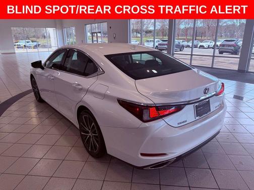 2025 Lexus ES 350 Premium