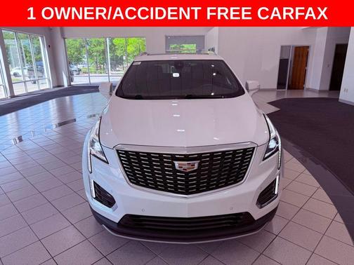 Crystal White Tricoat 2021 Cadillac XT5 Premium Luxury