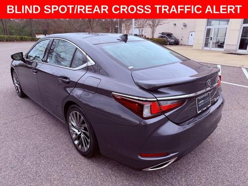 2024 Lexus ES 350 Ultra Luxury