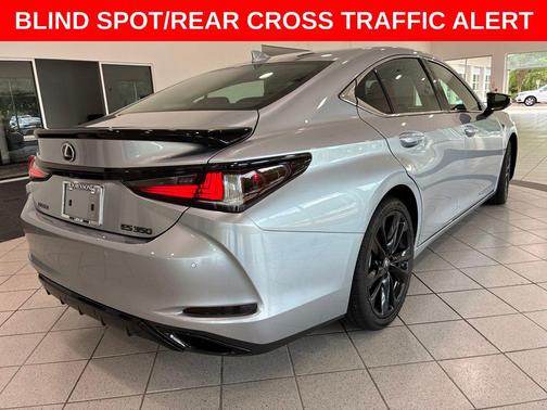 Iridium 2023 Lexus ES 350 F Sport