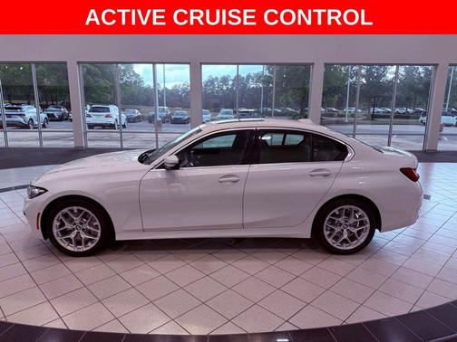 Alpine White 2025 BMW 330 330i
