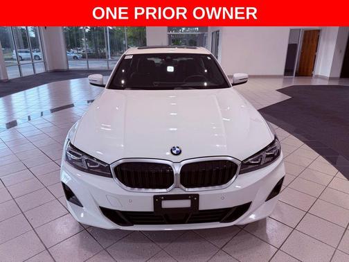 Alpine White 2025 BMW 330 330i