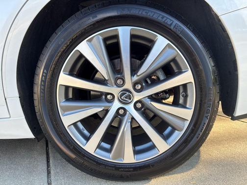 Eminent White Pearl 2019 Lexus ES 350 Premium