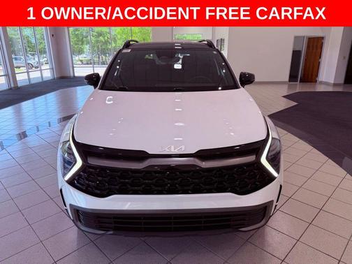 Glacial White Pearl 2024 Kia Sportage X-Line