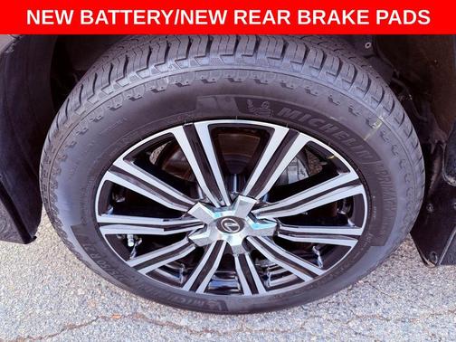 2020 Lexus LX 570 Three-Row