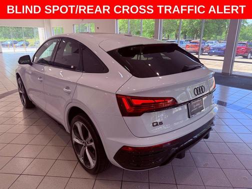 Glacier White 2025 Audi Q5 45 S line Premium Plus