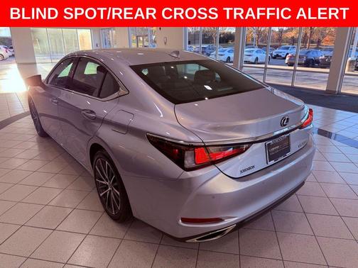 2025 Lexus ES 350 Base